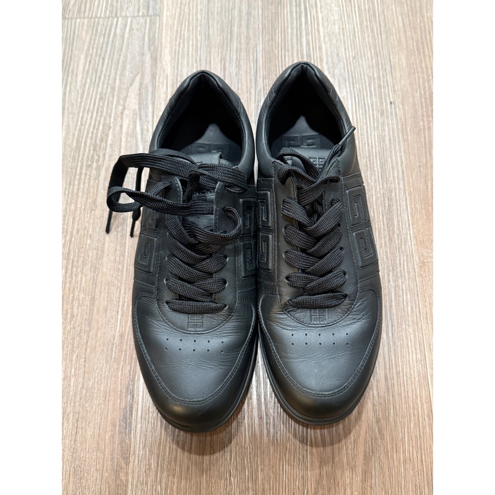 Givenchy G4 Low Top Sneakers Black Leather 4G Logo Womens 38 EC 0213